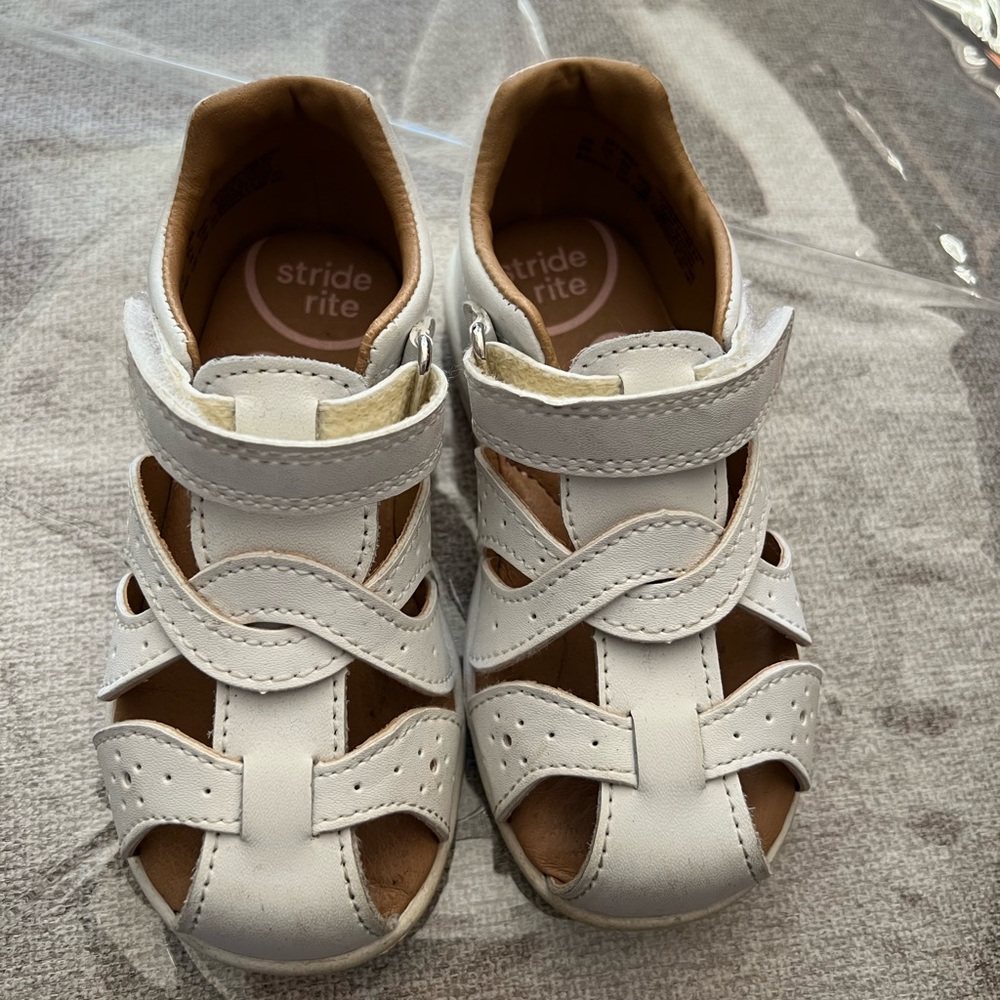 White Sandals - Toddler - Stride Rite -size 8